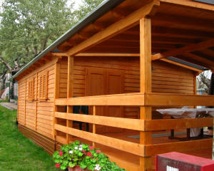 Casette in legno, Case Mobili, Preingessi Roulotte, Tettoie, Pedane, Coperture Roulotte Verande